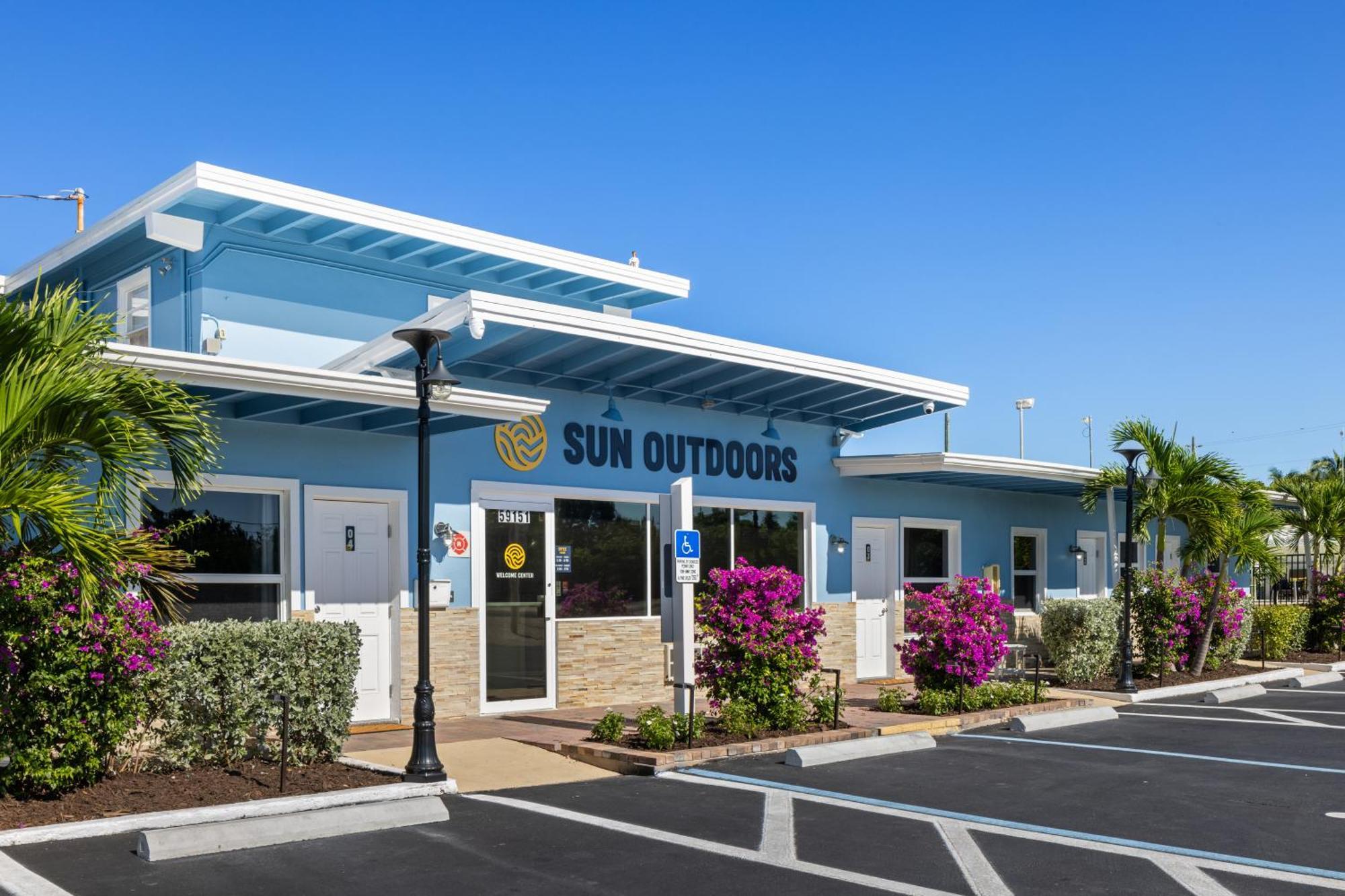 Hotel Sun Outdoors Marathon Esterno foto